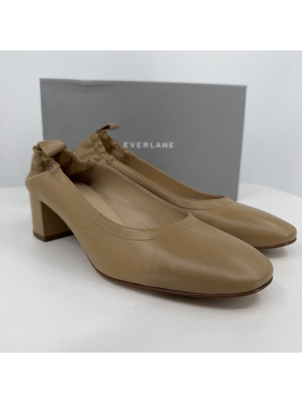 Everlane Italian Leather Day Heel Light Taupe 8.5 Women's Elastic Back Comfort